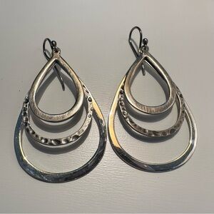 SILPADA TRI-TEXTURED TEARDROP SS EARRINGS
